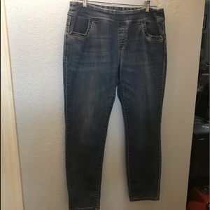 Christopher & Banks size 14 jeans